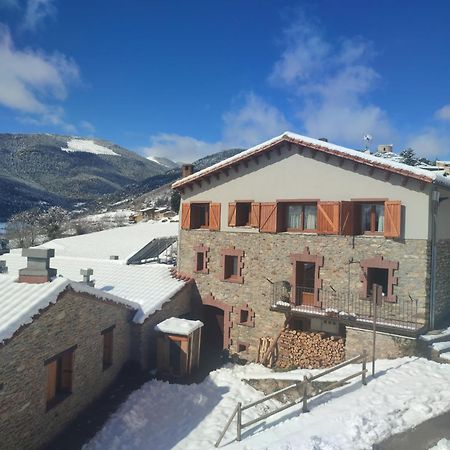 Can Tubau - Casa Rural - Apartaments Campelles Extérieur photo